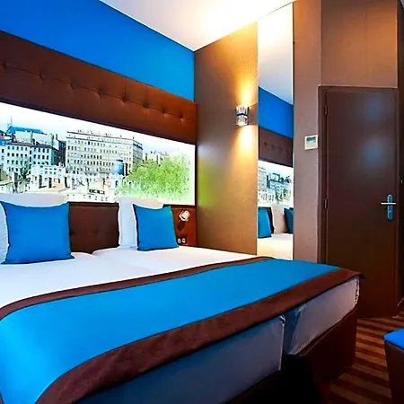Hotel Des Savoies Perrache 3*