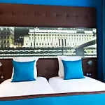 Hotel Des Savoies Perrache 3*