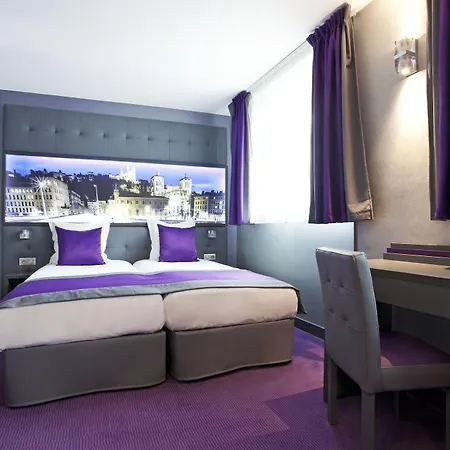Des Savoies Perrache Hotel 3*