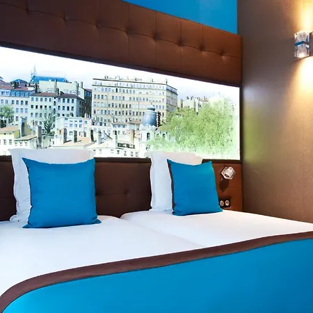 里昂佩拉什萨伏依酒店 里昂