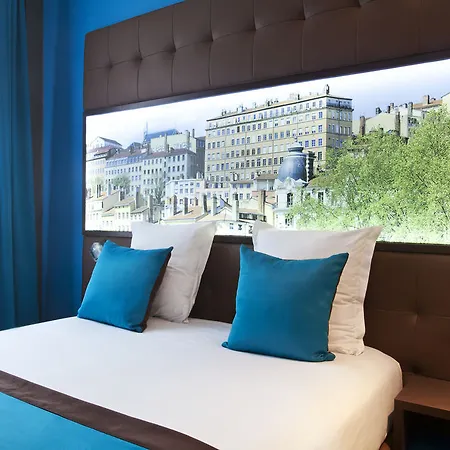 酒店 里昂佩拉什萨伏依酒店