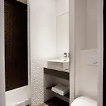 Hotel Des Savoies Perrache 3*